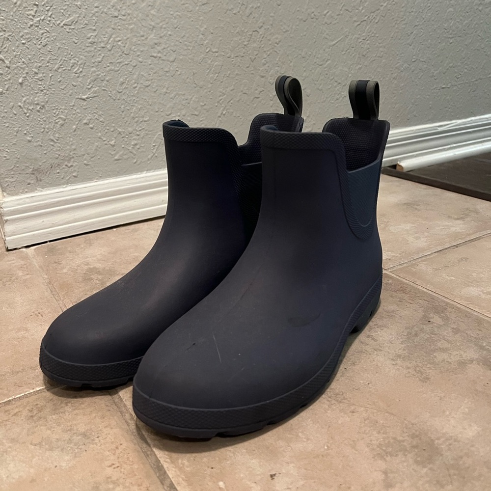 Navy rain boots